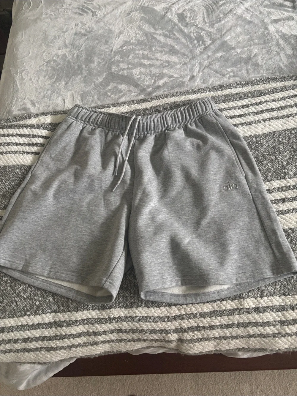 ALO Yoga women’s Light Grey Athletic Lounge Shorts